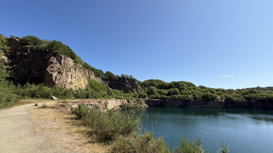Kyststien – trekking dookoła wyspy Bornholm. 120 km najpiękniejszych nadmorskich szlaków.