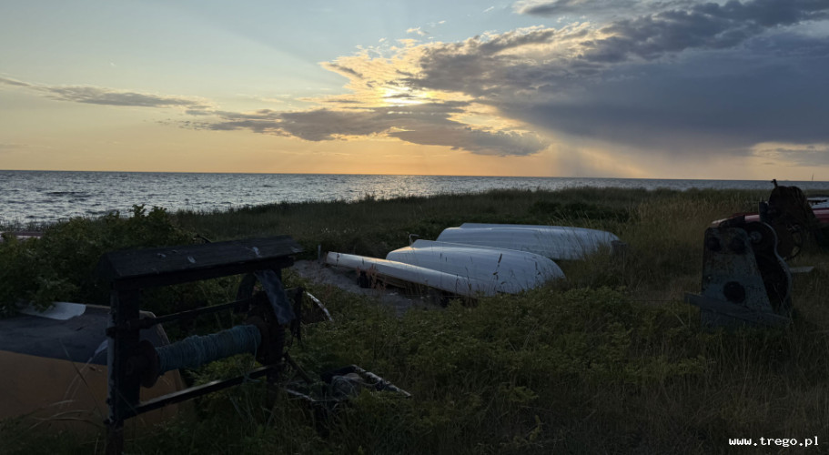 Zdjęcie z galerii posta: Kyststien – trekking dookoła wyspy Bornholm. 120 km najpiękniejszych nadmorskich szlaków. - Podróże
