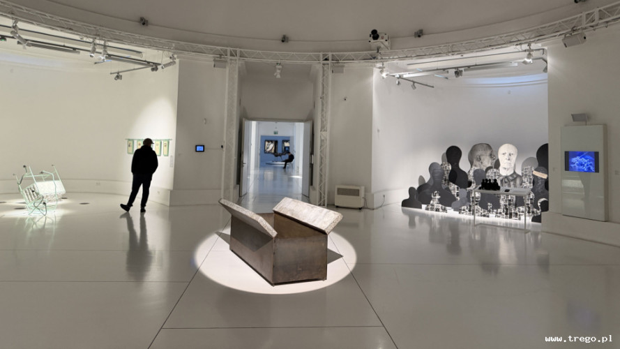 Zdjęcie z galerii posta: Pawilon Czterech Kopuł we Wrocławiu – perła modernizmu i dom polskiej sztuki nowoczesnej - Kultura